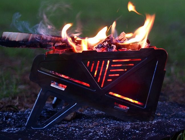 オーディオテクニカのキャンプブランド「AUTEC CAMP」から焚火グリル