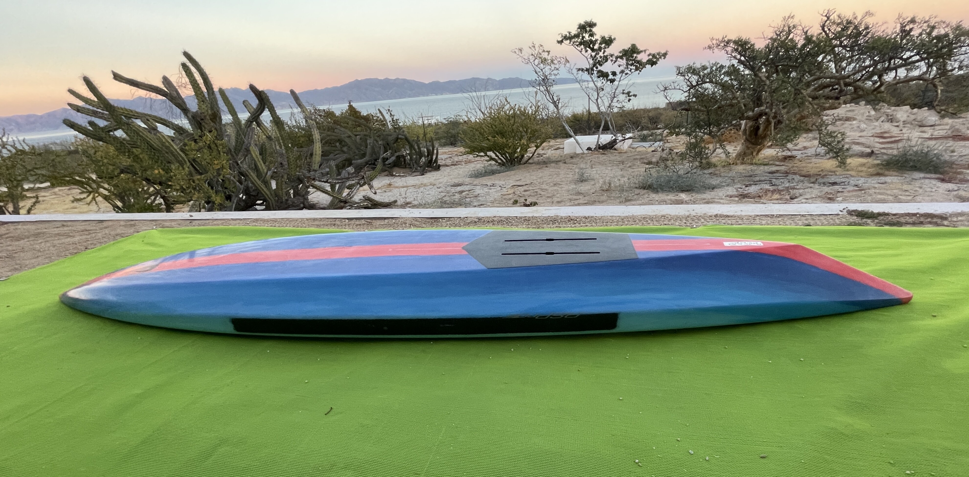 Kalama V2 Custom 8,8 x 18,5 x 105l —- new price 1500$ - Buy and