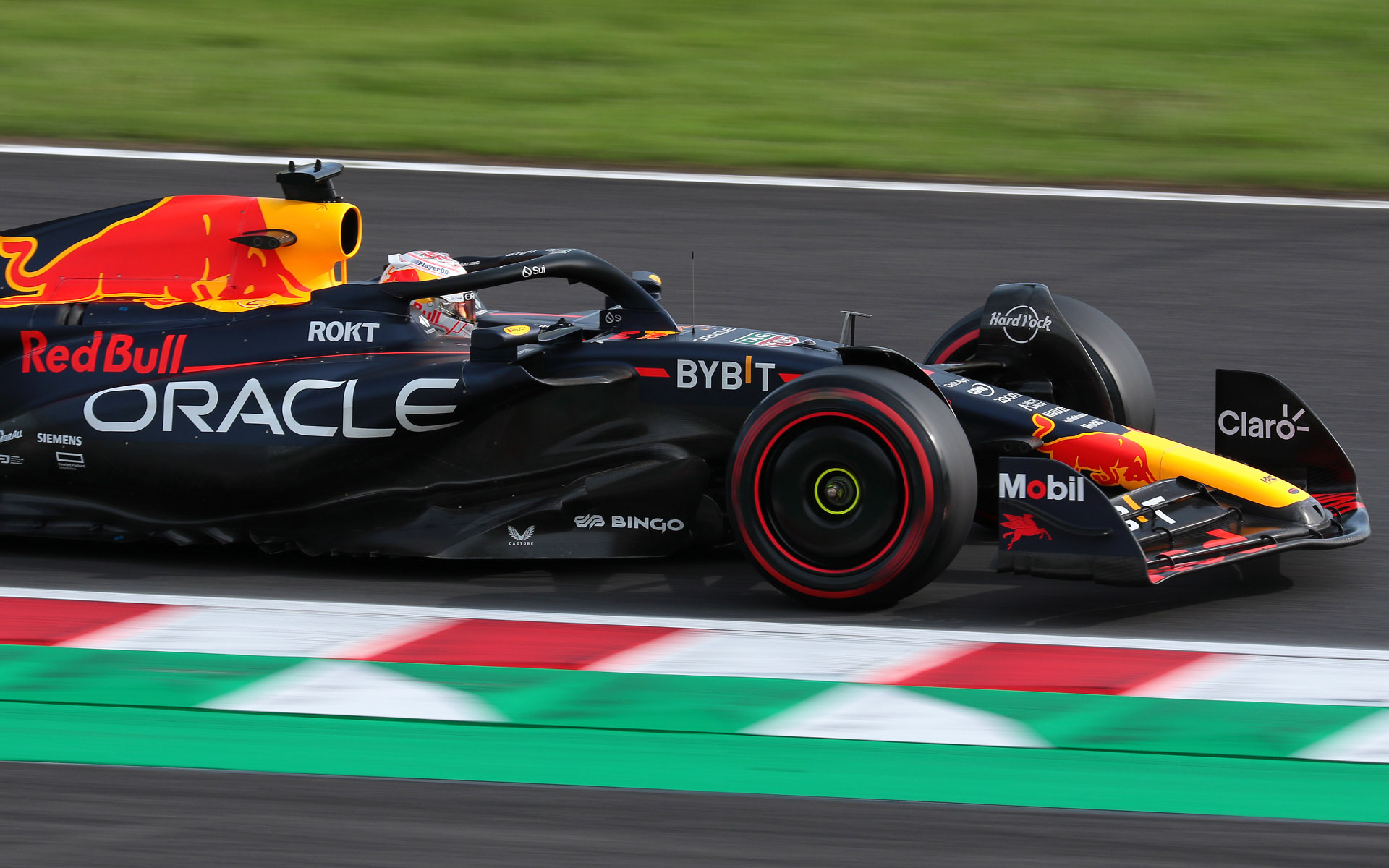 F1日本グランプリ決勝、フェルスタッペン選手がポール・トゥ・ウィン