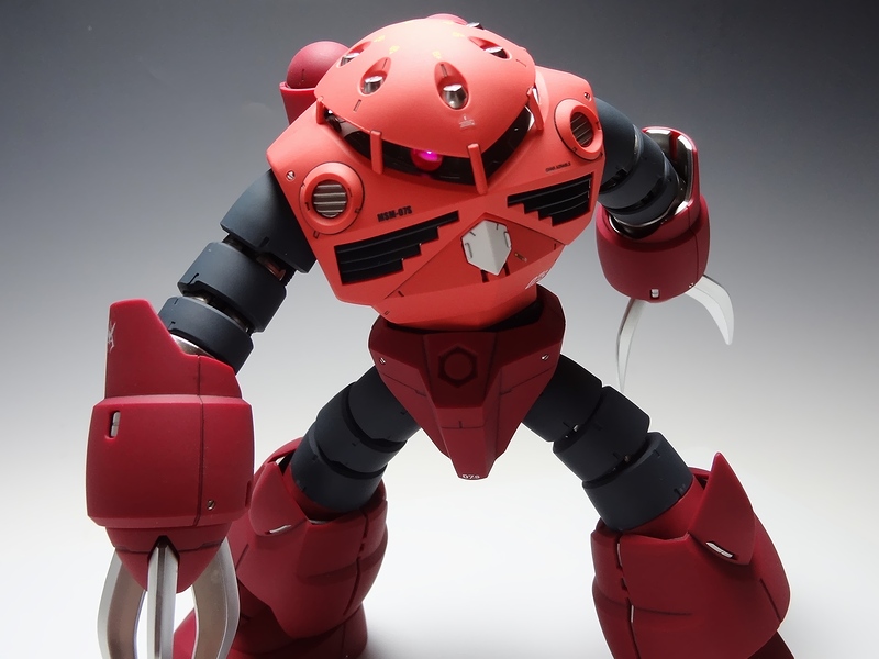 プレミアム完成品】バンダイ MG 1/100 シャア専用ズゴック