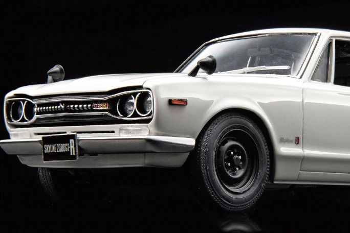 完成品】ニッサン スカイライン 1/24 ハコスカ シャンパン 激シブ