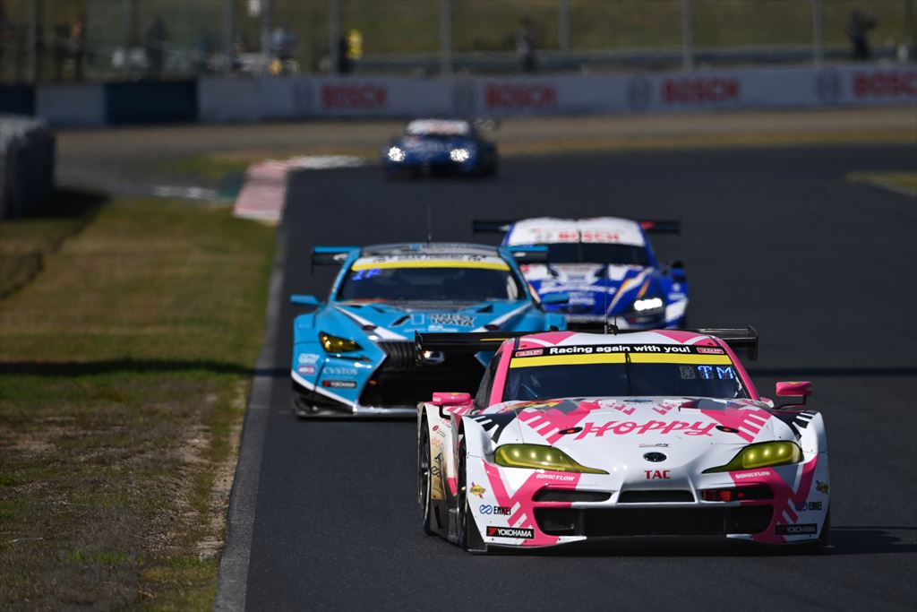 待望のスーパーGT開幕戦は「muta Racing GR86 GT」が逃げ切りトップ