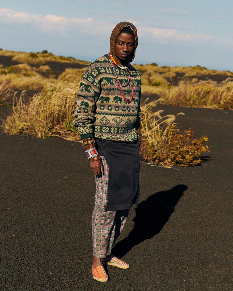 STARBUCKS STAND by BEAMS has released its first SEASONAL