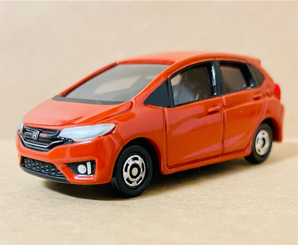 トミカ HONDA フィット （3代目） 通常版カラー - usunonooのブログ