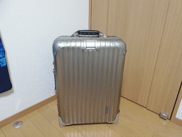 RIMOWA機内持ち込み最強！トパーズプレミアム2輪キャビントローリー