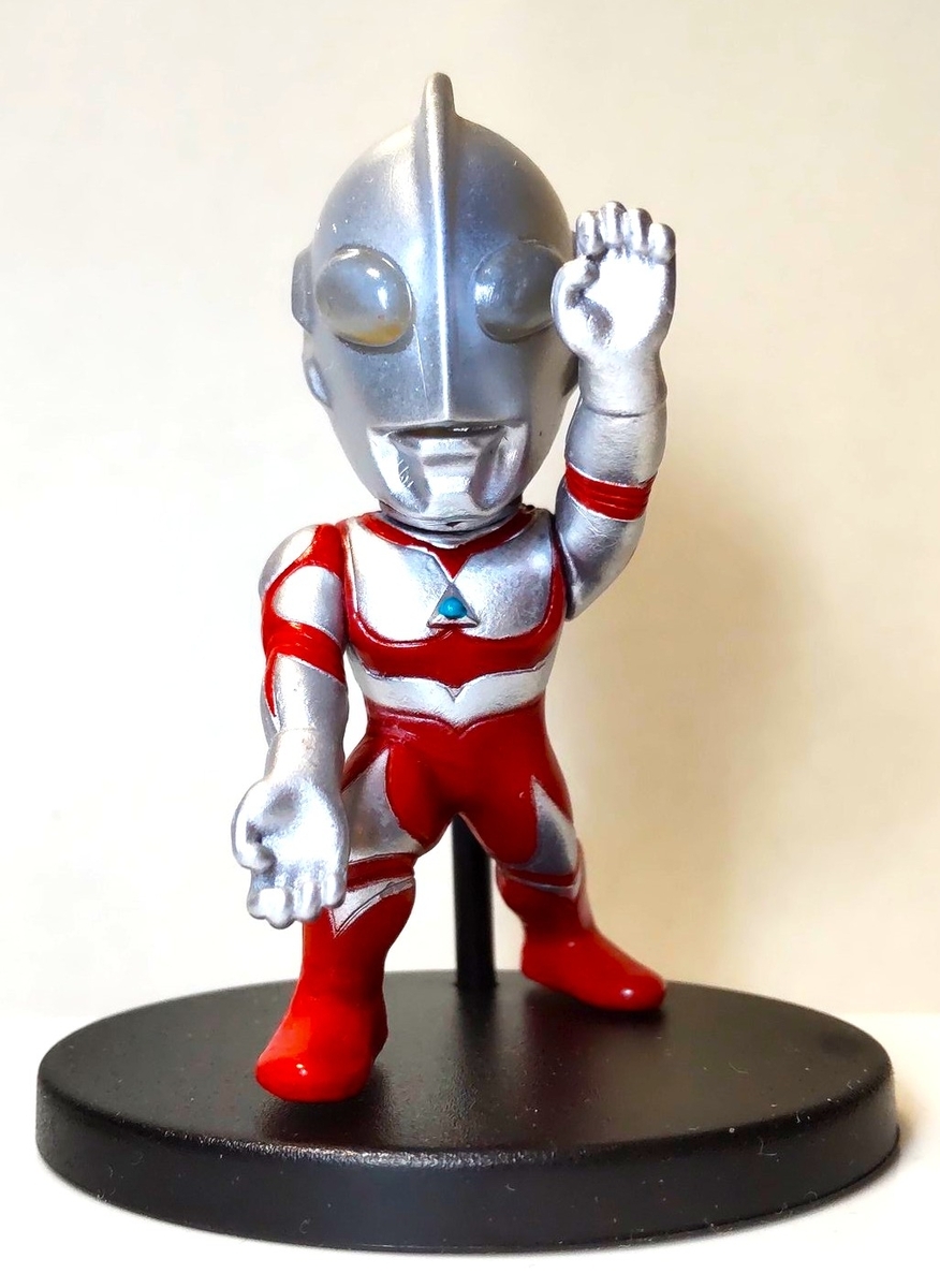 K*y様 ウルトラマン フィギュア 赤と白 約30cm K*y様 ウルトラマン