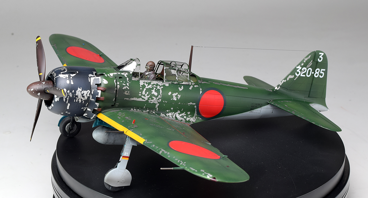 タミヤ 1/32 零式艦上戦闘機52型リアルモーターライズ 完成品 零