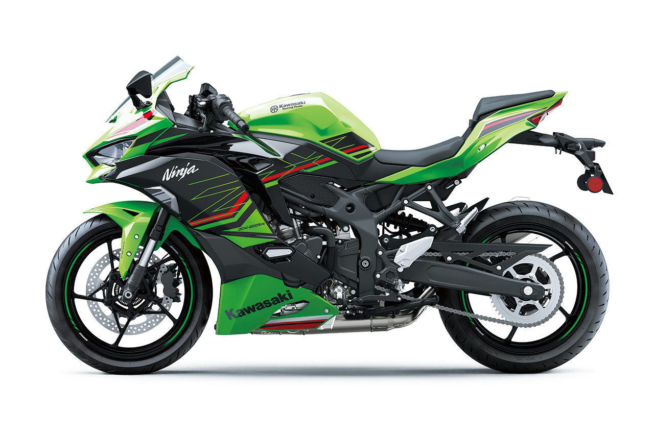 カワサキ、『Ninja ZX-25R』シリーズの2023年モデルを4月15日から発売
