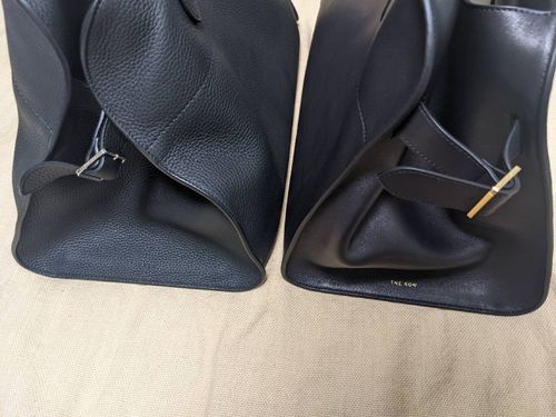 THE ROW MARGAUX 15 人気のマルゴー黒サドルレザーが入荷です