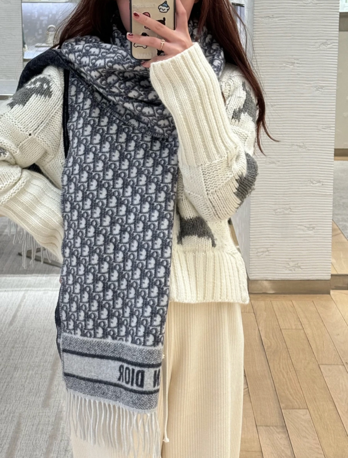 Diorロングニットフリンジマフラー Diorロングニットフリンジマフラー