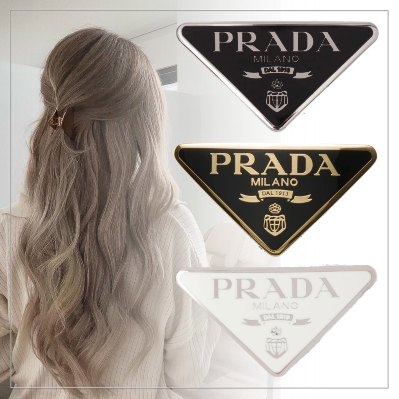 大人気ギフト】PRADA◇メタル ヘアクリップ バレッタ 三角ロゴ (PRADA