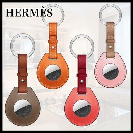プレゼントにおすすめ】 HERMES 《Apple AirTag》キーホルダー (HERMES