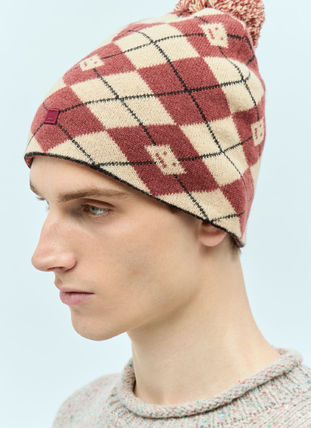 レッド（赤）系 Acne Studios(アクネストゥディオス) 帽子(メンズ