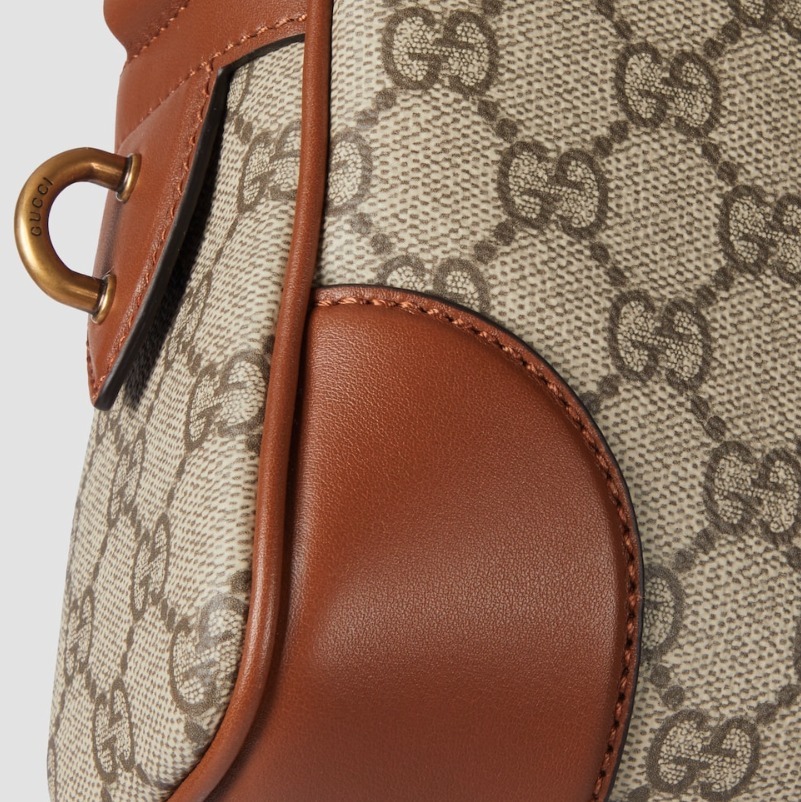 25新作 グッチ GGエンブレム スモール クロスボディバッグ (GUCCI