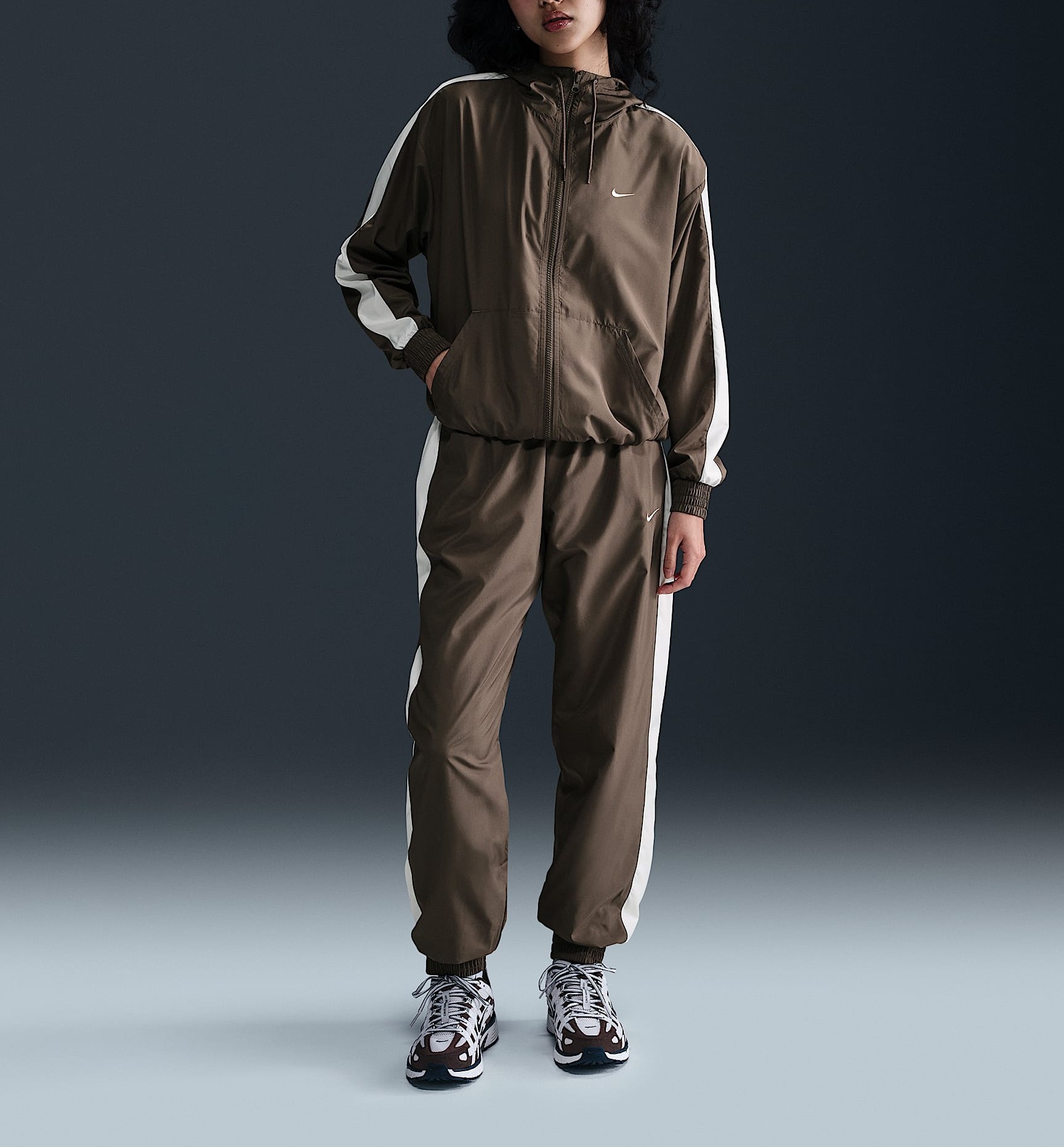 ☆NIKE☆W NSW CLASSIC WOVEN ジャケット&パンツ☆追跡可 (Nike