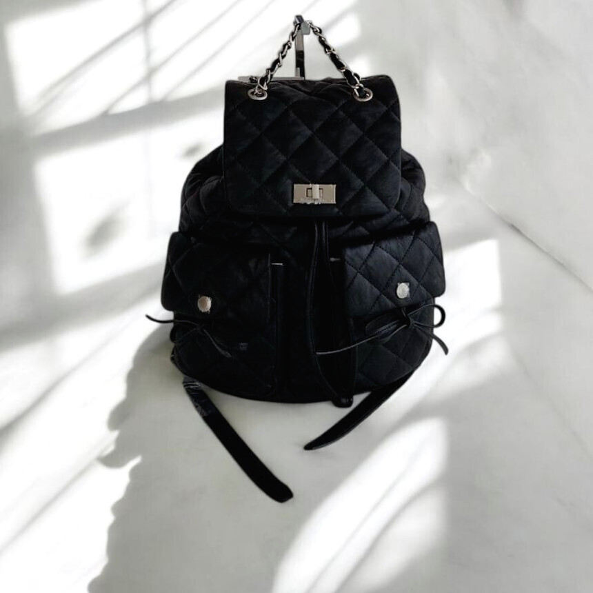Matin Kim】DOUBLE POCKET QUILTING BACKPACKの通販はau PAY