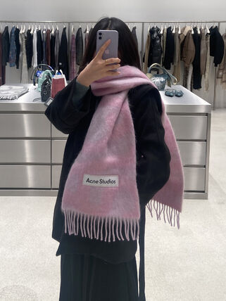 大判 Acne Studios(アクネストゥディオス) マフラー・ストール