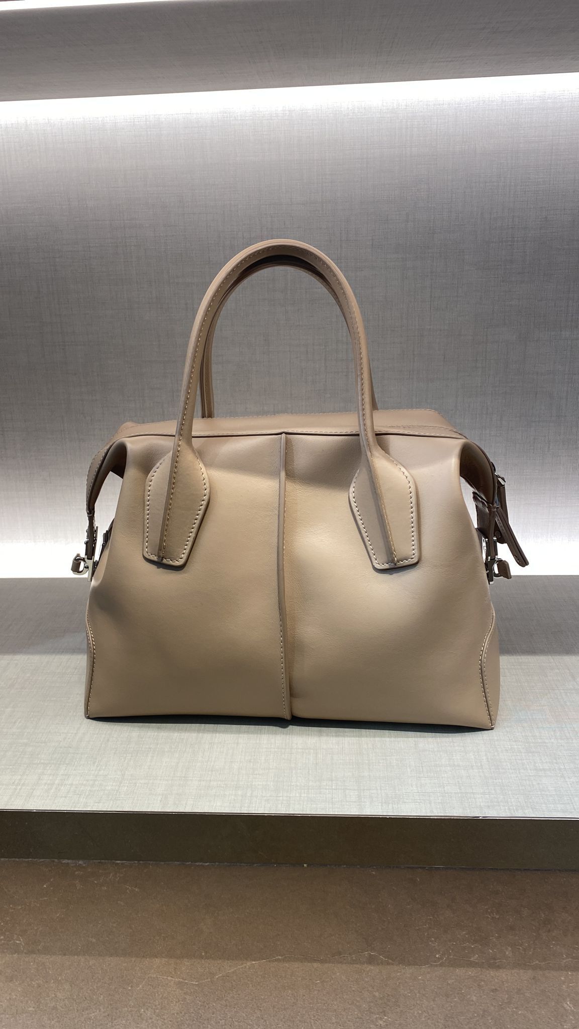 TOD'S直営】大特価！大人バッグ D-Styling 多色展開 (TOD'S
