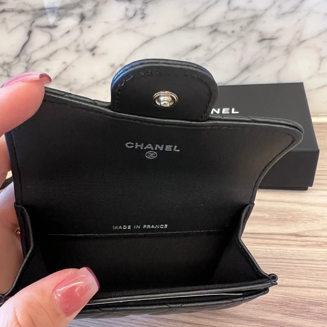 希少ソーブラック！ミニ財布としても◎CHANELカードケース (CHANEL