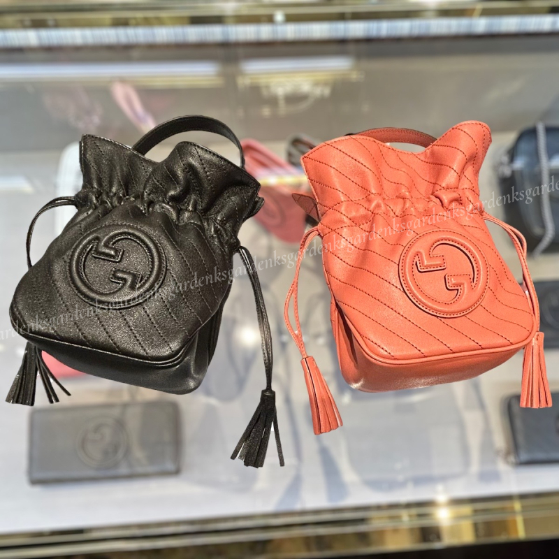 すぐ届く！GUCCI 〔グッチ ブロンディ〕ミニ バケットバッグ (GUCCI