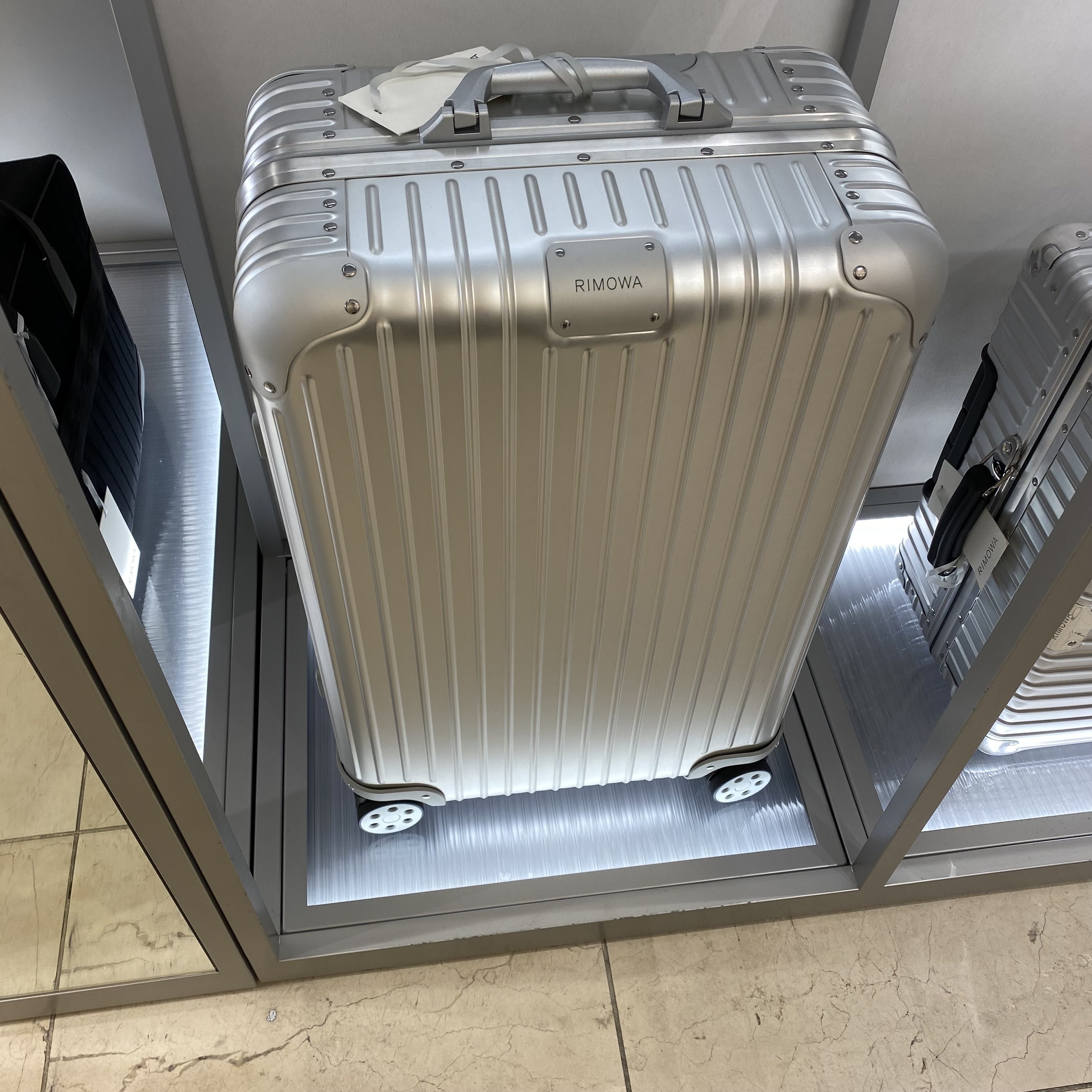 すぐ届く】 RIMOWA リモワ ORIGINAL Check-In M 60L (RIMOWA/スーツ