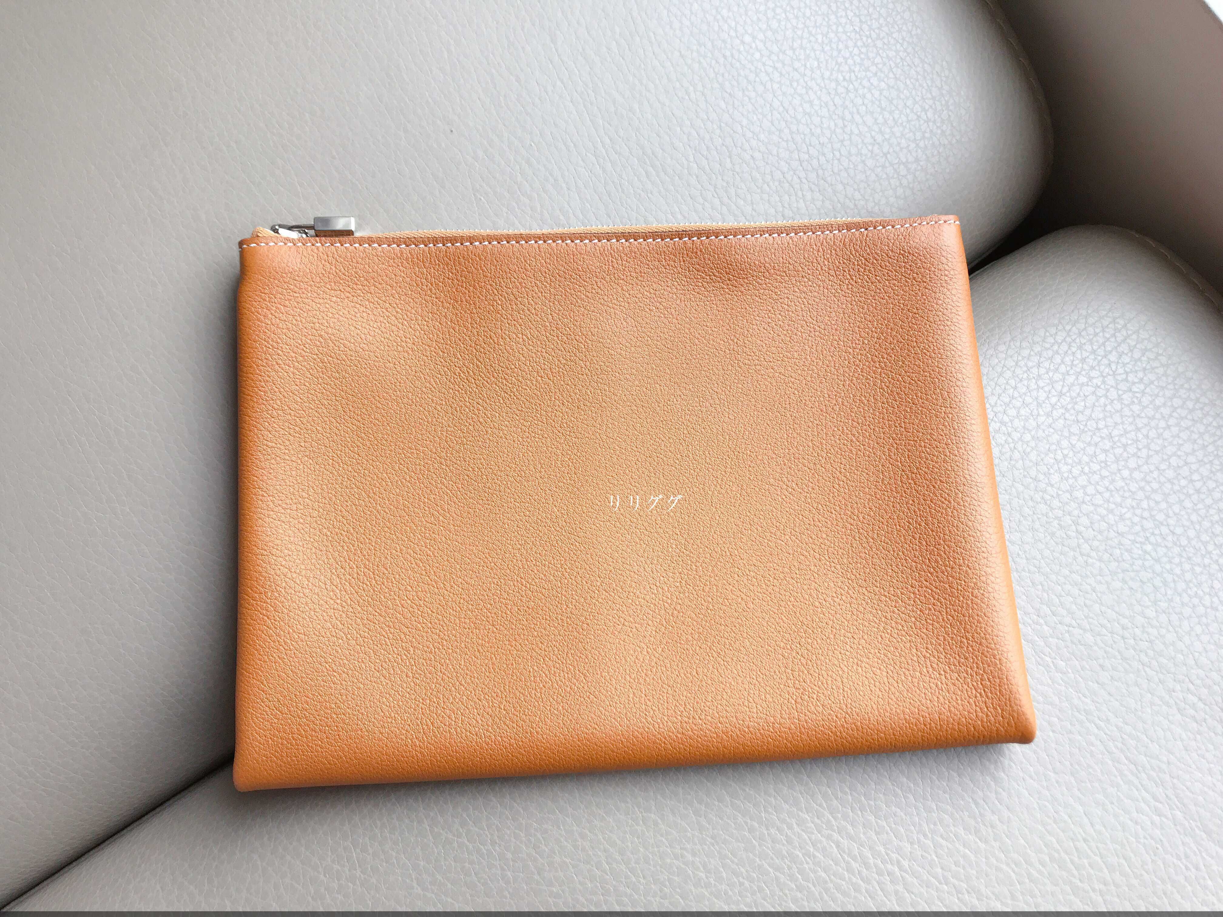 エルメス) アトゥGMレザーポーチ☆トフィXボルドー (HERMES/ポーチ