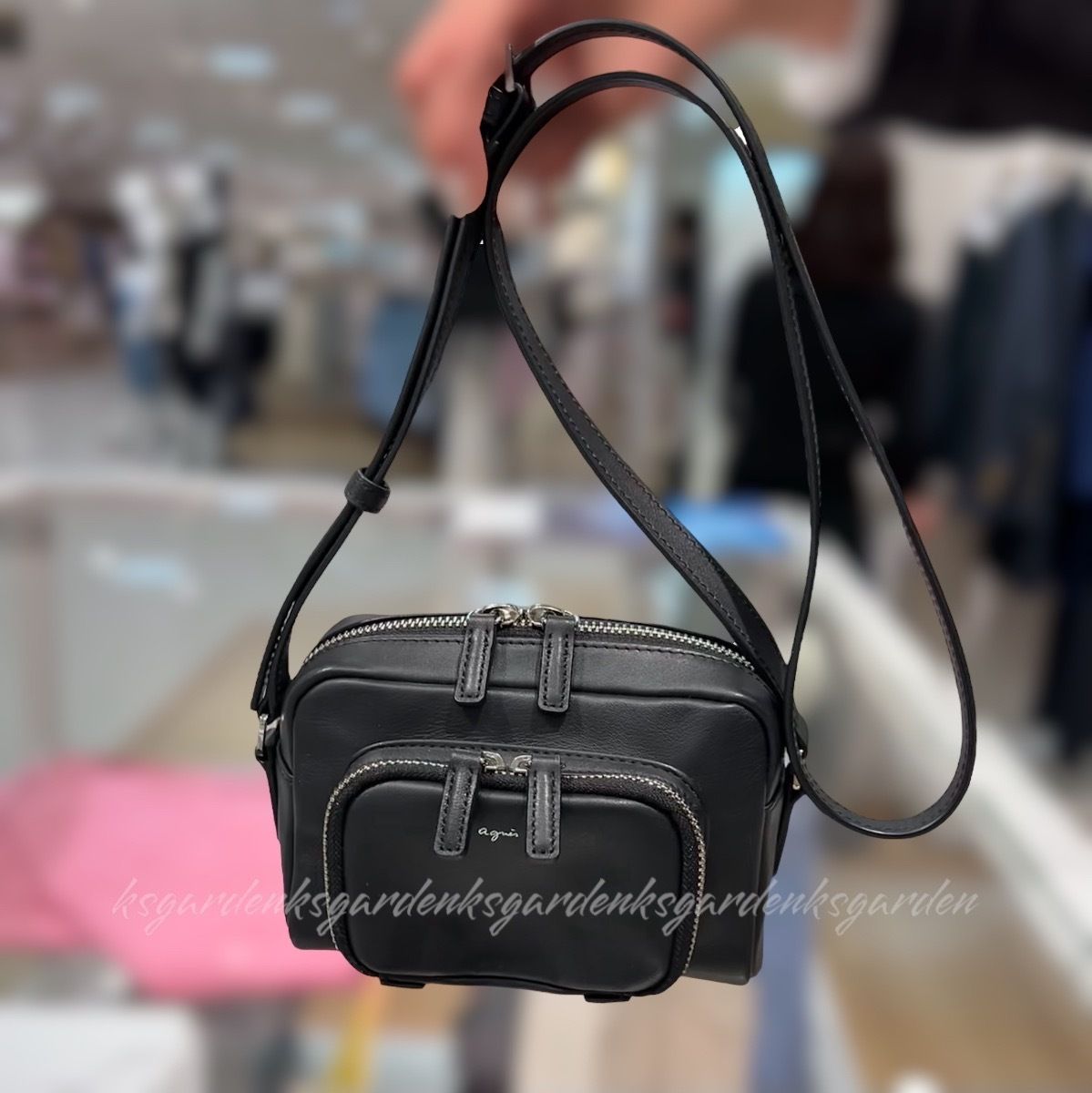 すぐ届く！angele ミニショルダーバッグ カメラバッグ (Agnes b
