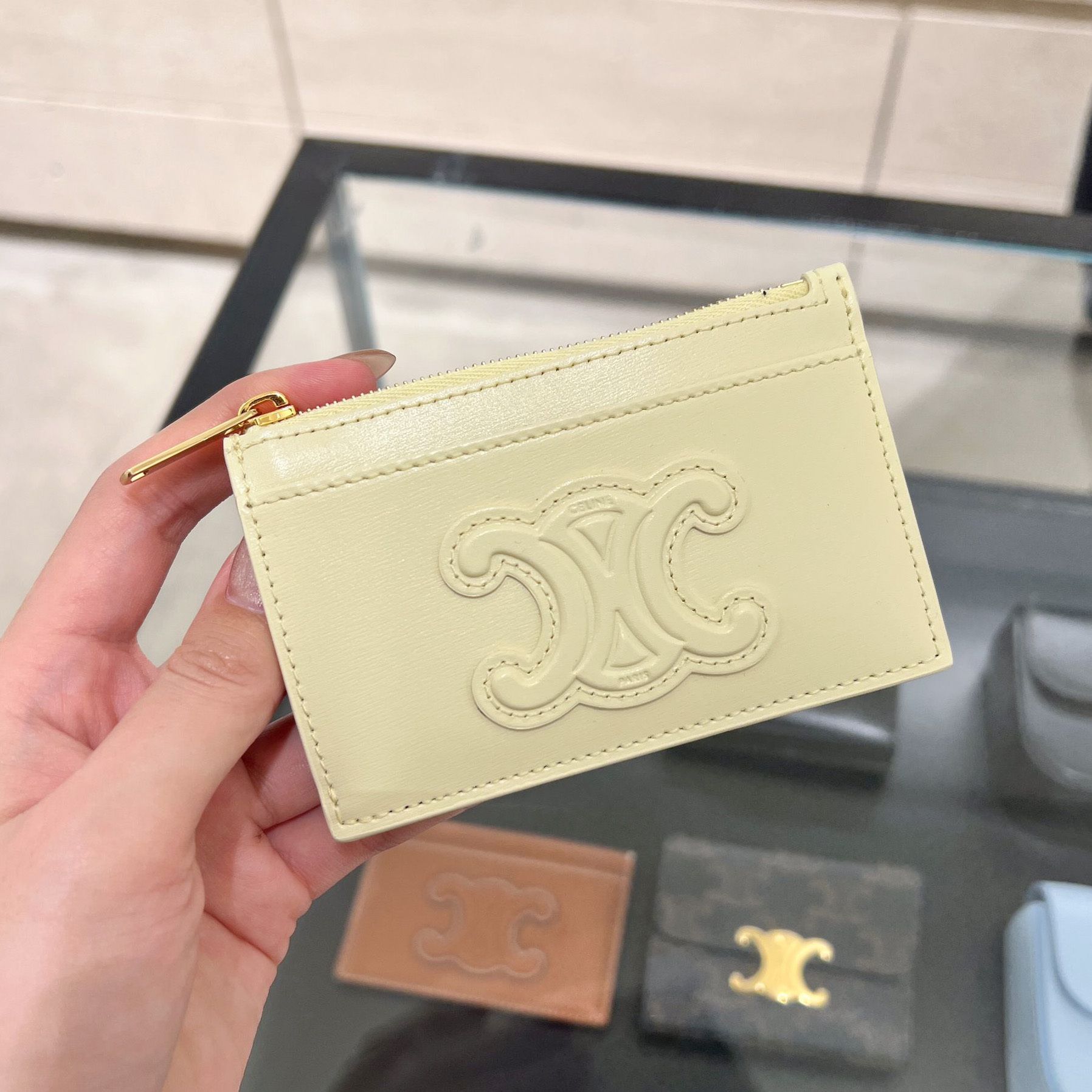☆CELINE☆ ジップ付きカードホルダー キュイル トリオンフ (CELINE