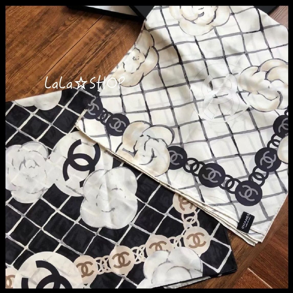 CHANEL シャネル ロゴ入りスカーフ シルバー・ブラック約95cm スカーフ