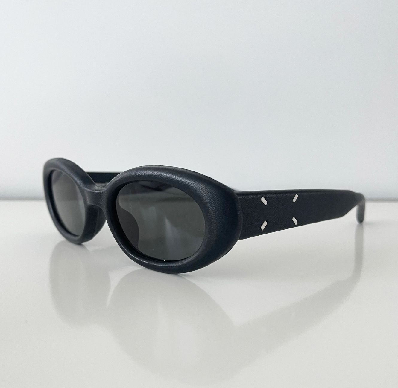 Maison Margiela X GENTLE MONSTER】 MM107 Leather L01 (Gentle