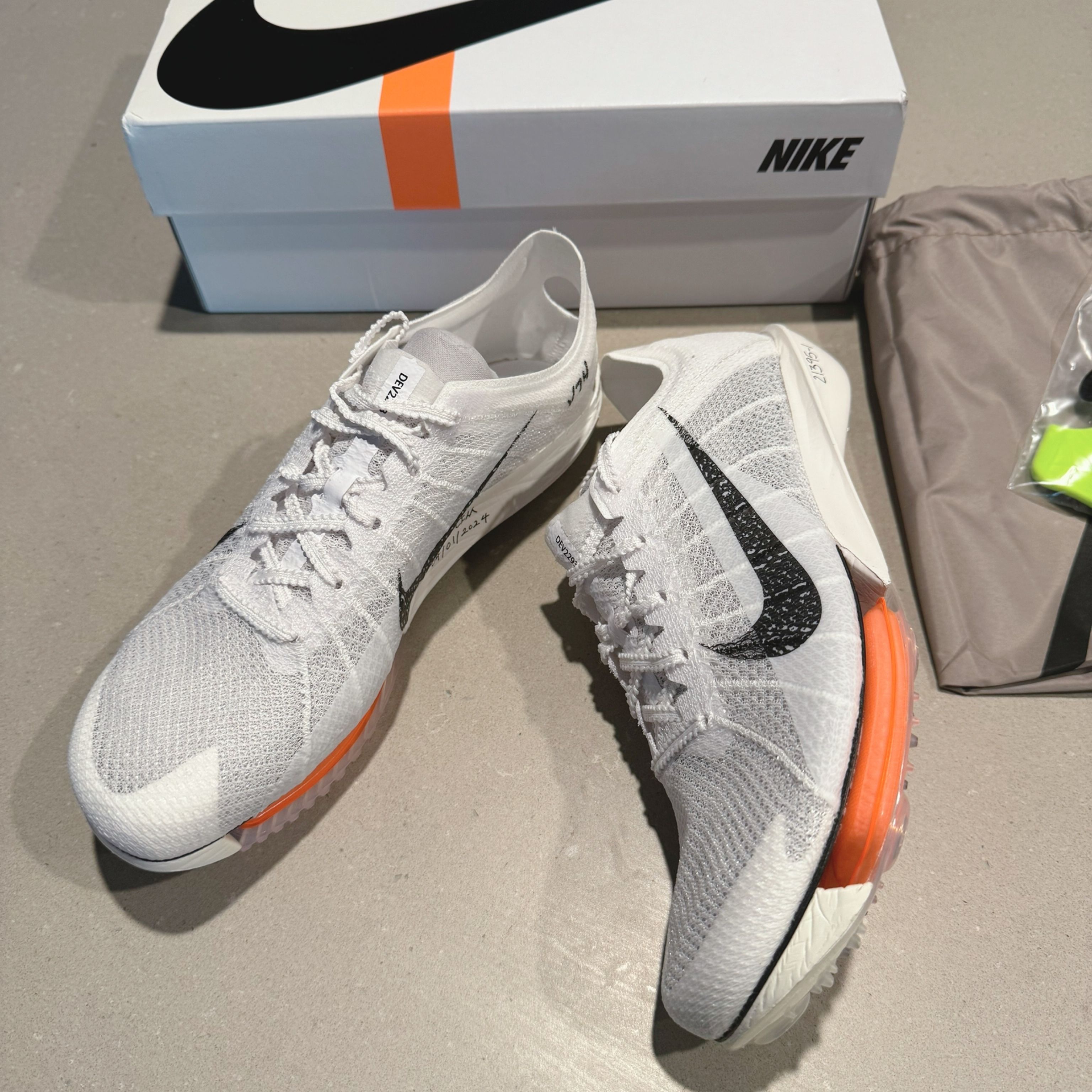 大人気！追跡あり!☆NIKE☆ Air Zoom Victory 2 Proto (Nike/メンズ