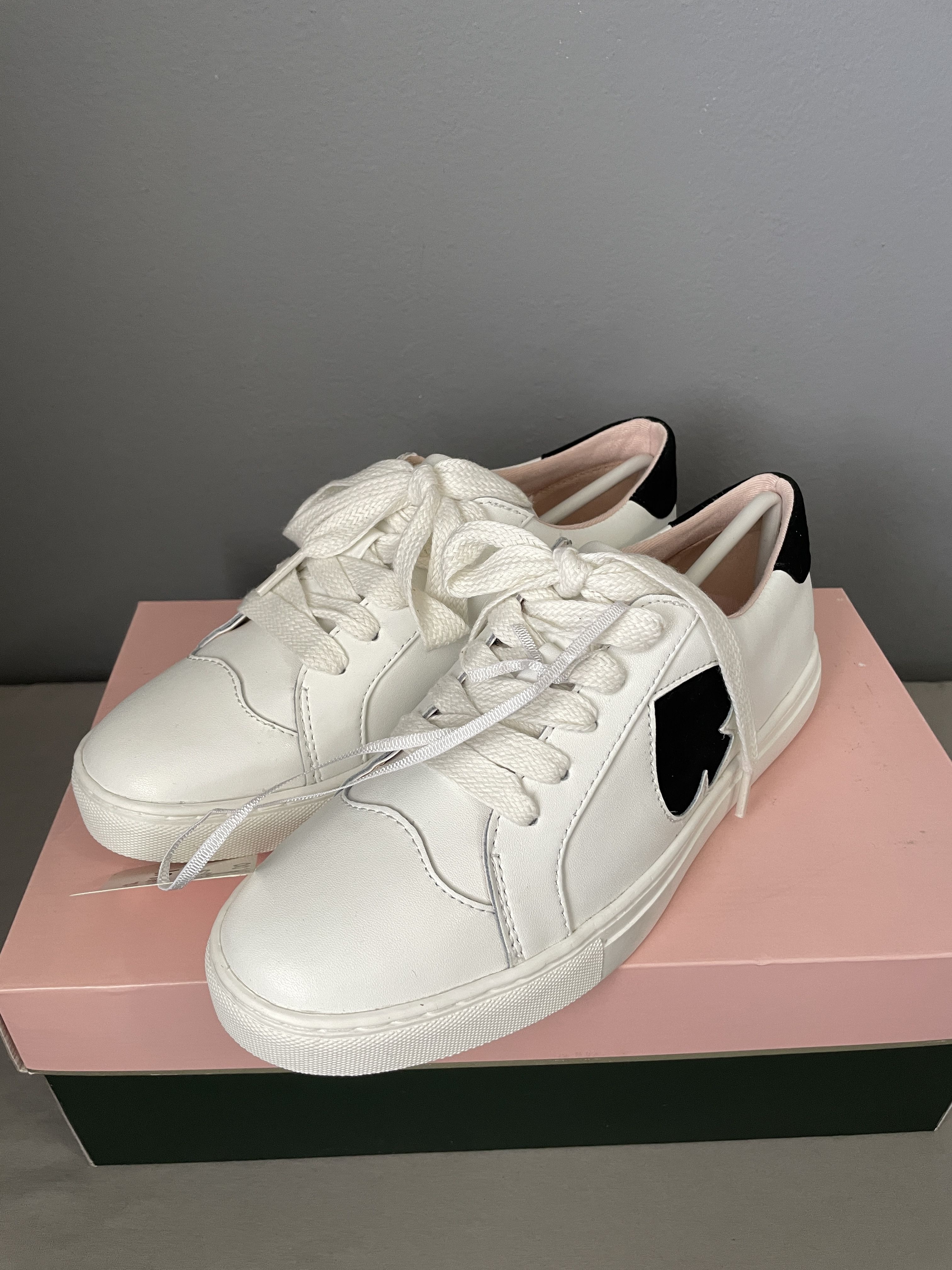箱付き kate spade スニーカー Fez Sneaker size 6.5 23.5cm (kate