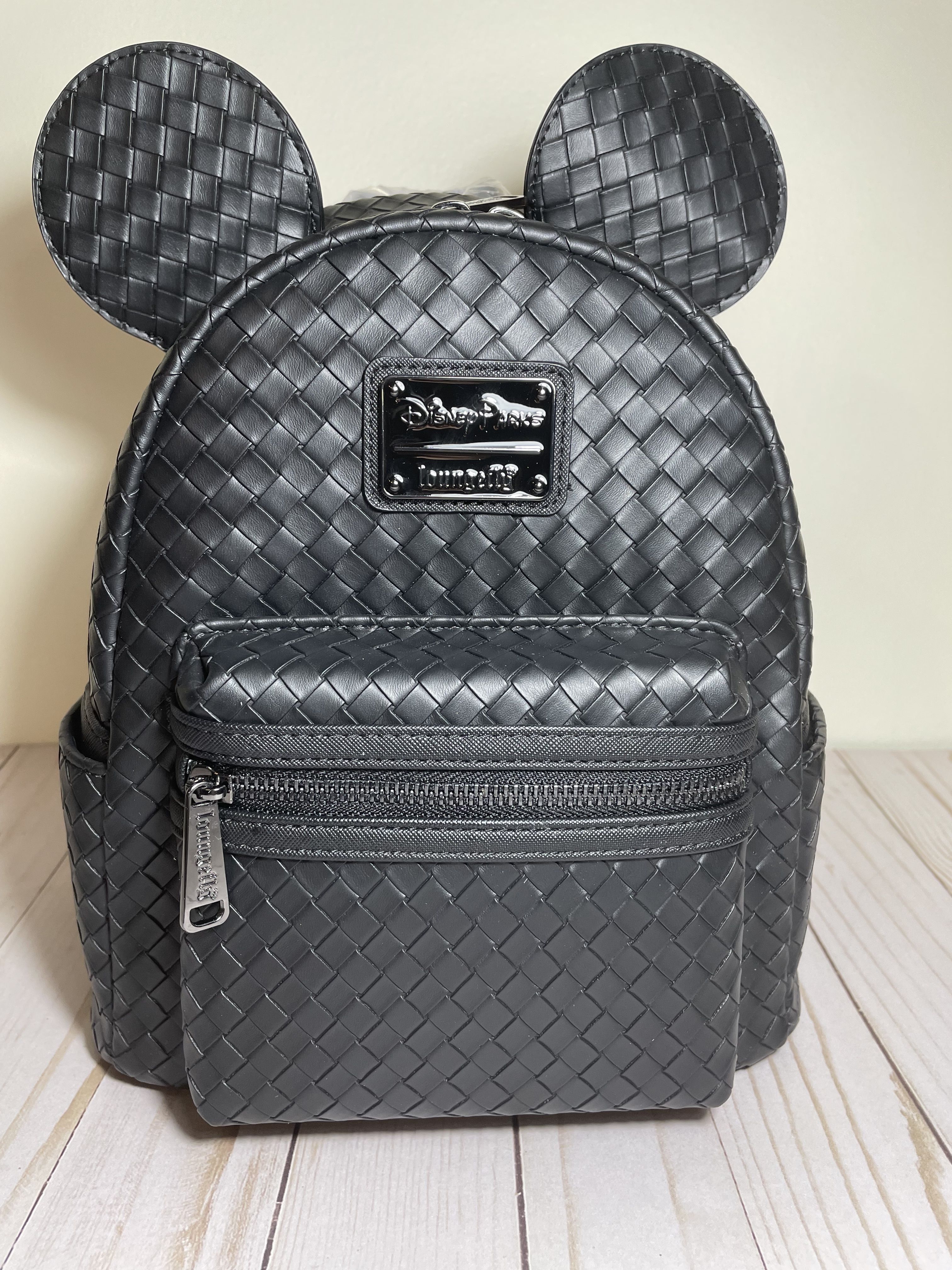 Loungefly】ラウンジフライミッキーリュック ブラック 編み込み
