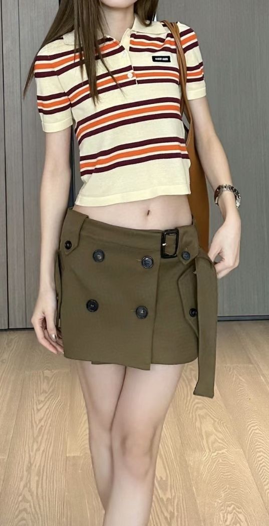 ☆Miu Miu☆バックロゴミニスカート オールシーズン活躍アイテム