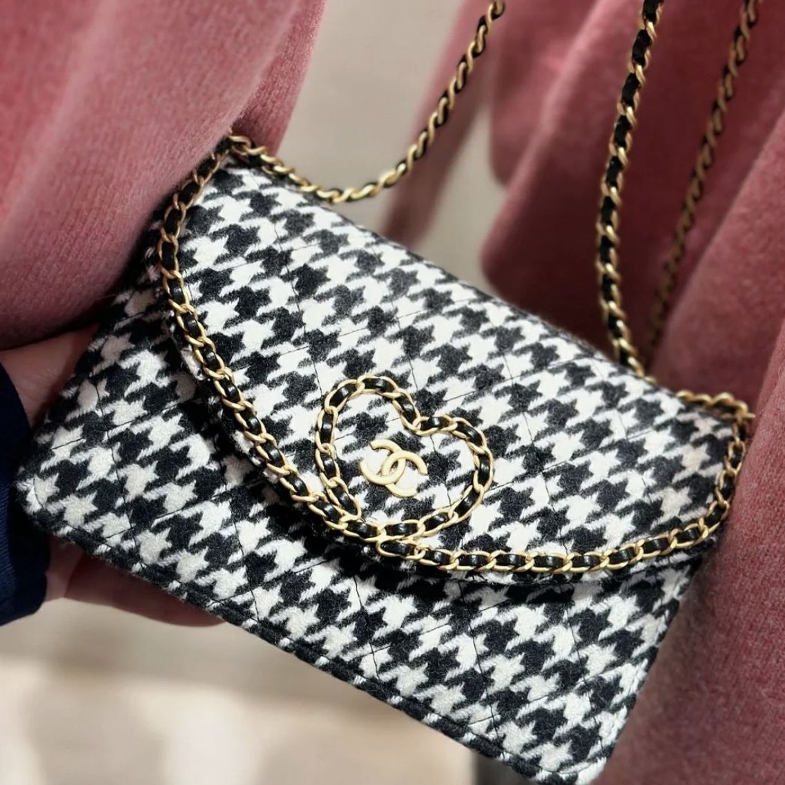 千鳥格子が可愛い♪】CHANEL チェーンウォレット ハート (CHANEL