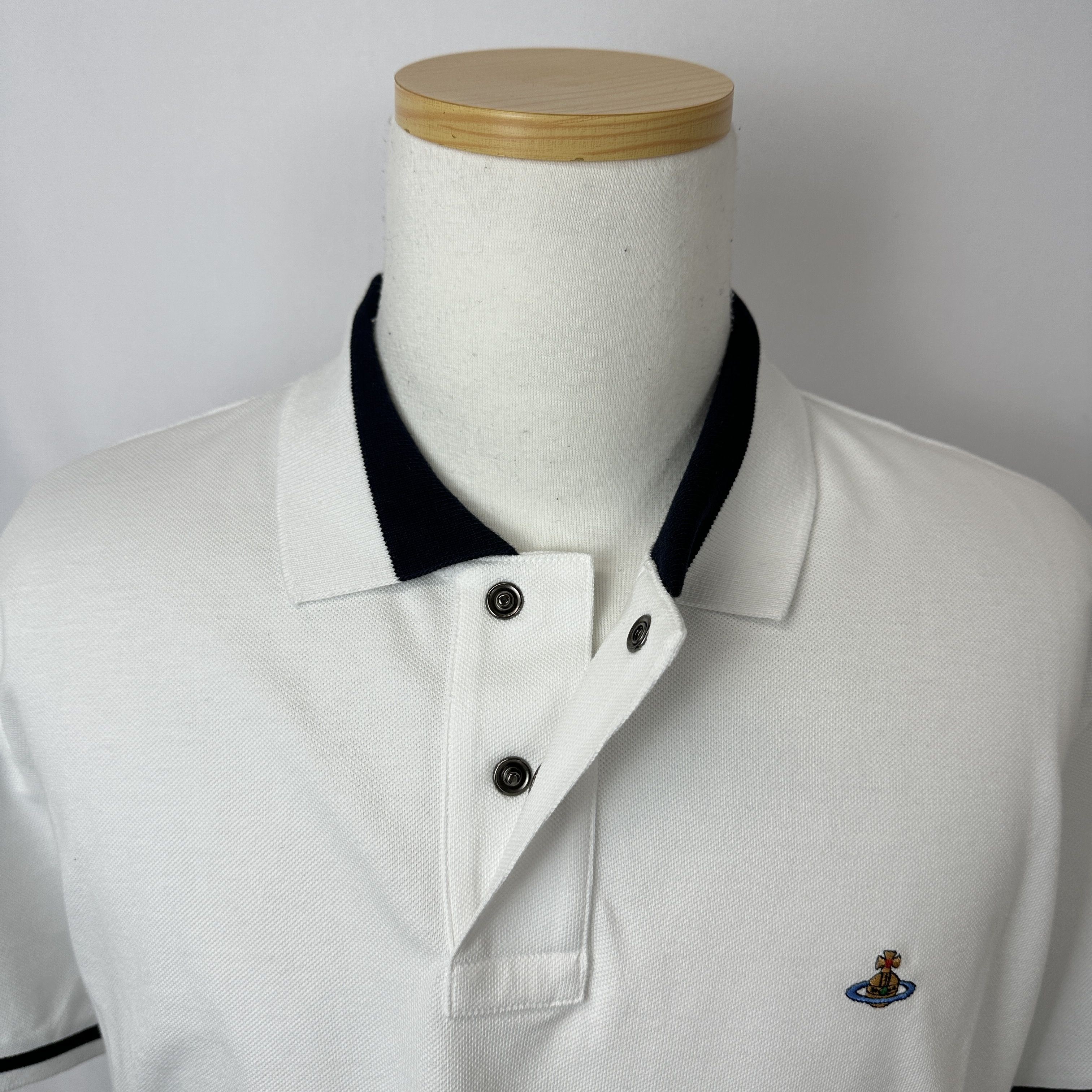 ☆韓国の人気☆【Vivienne Westwood】☆CLASSICポロシャツ☆ (Vivienne