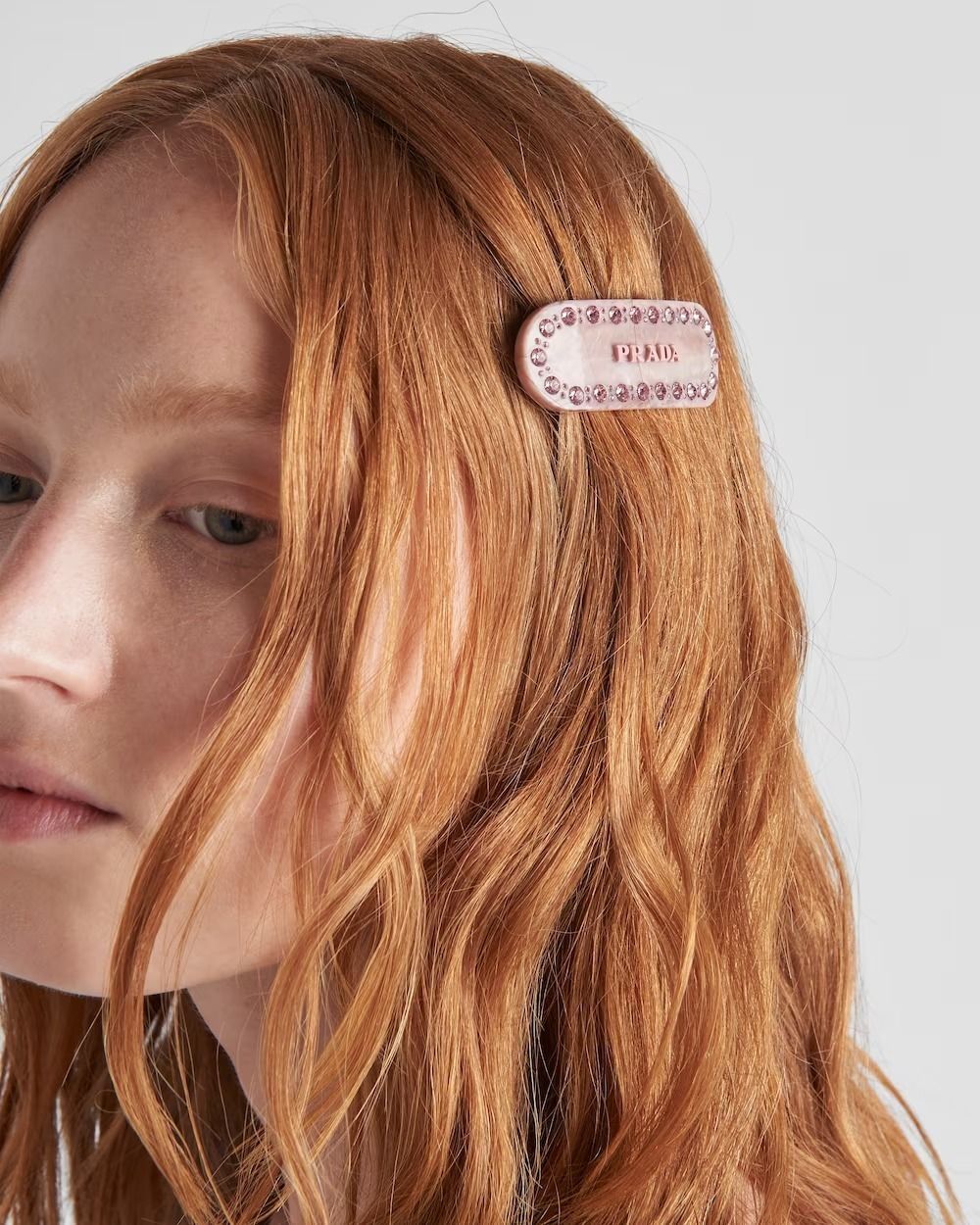 国内直営 ギフト【PRADA】プレックス ヘアクリップ (PRADA/ヘア