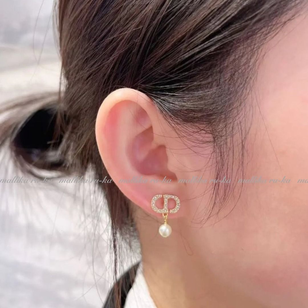 すぐ届く☆国内発【Dior】Petit CD Lucky Charms ピアス (Dior/ピアス