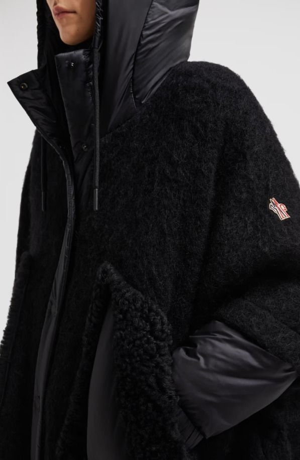 MONCLER GRENOBLE 2024/25秋冬新作 異素材MIXダウン入りポンチョ