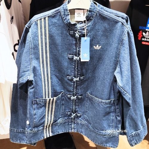 海外限定adidas】チャイナボタンがお洒落！人気トラックトップ (adidas