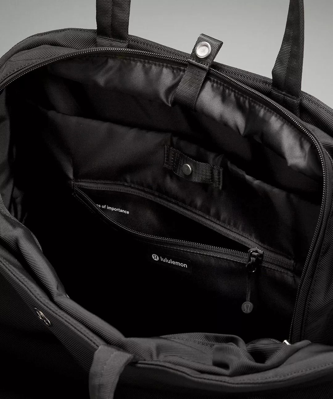 lululemon】高機能☆City Essentials 25L☆コンパクトバッグ