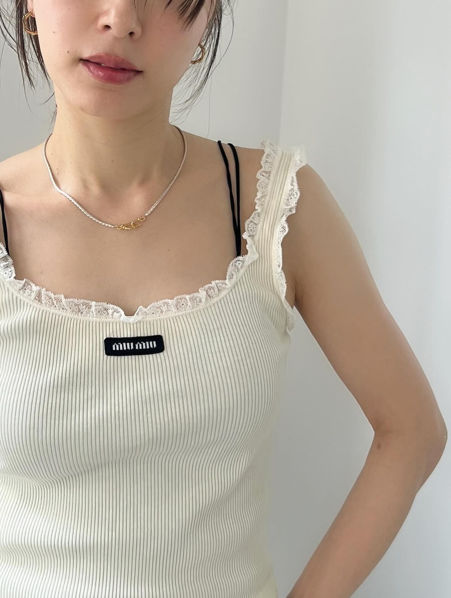 気品溢れる》【MiuMiu】フリルリブトップス (MiuMiu/タンクトップ
