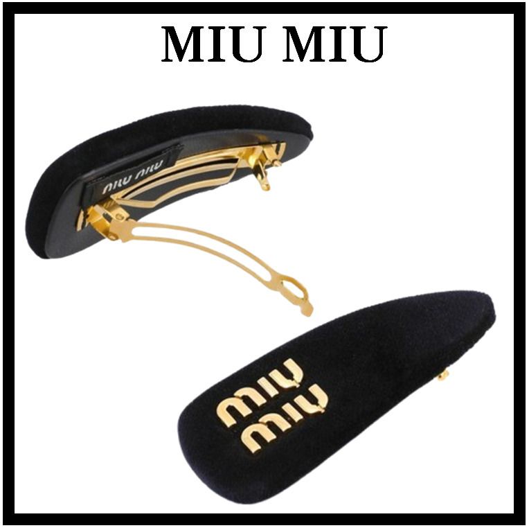 ☆関税込☆MIUMIU☆ベルベット ロゴ バレッタ ヘアクリップ☆ (MiuMiu