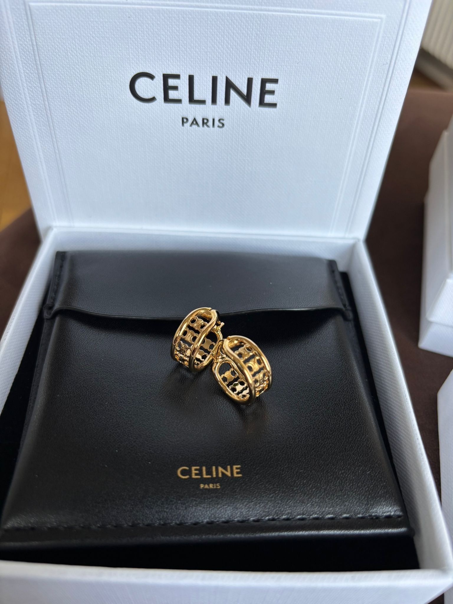 Outlet!【 CELINE 】トリオンフ マルチフープ ピアス (CELINE/ピアス