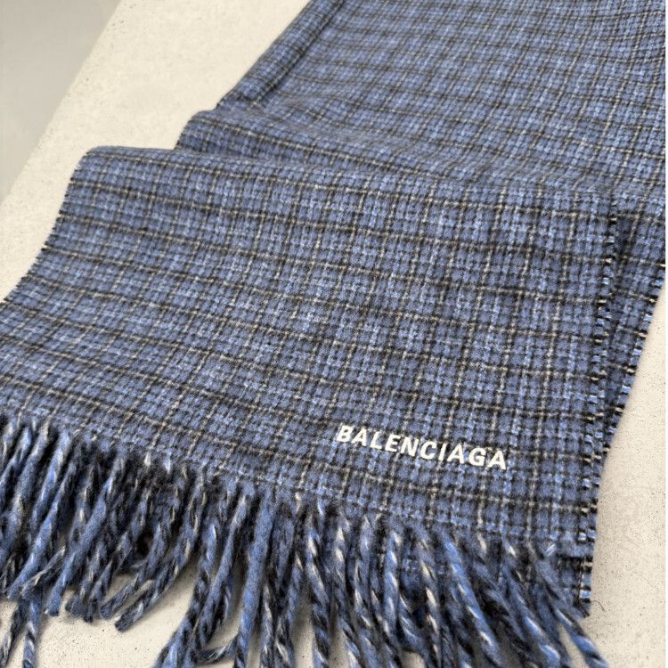 送料込】BALENCIAGA☆フーデッド スカーフ (BALENCIAGA/マフラー