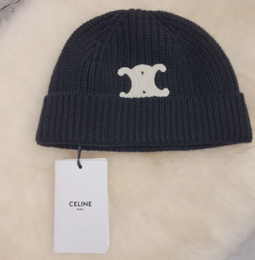 ☆関税込☆CELINE☆トリオンフ シームレス カシミア ニット帽