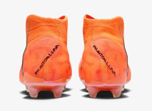 最新☆サッカースパイク☆Nike Phantom Luna Elite☆お早めに！ (Nike