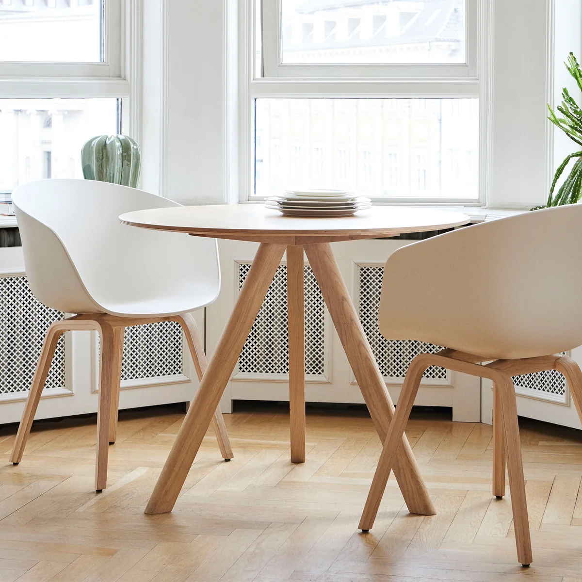 HAY - Copenhague CPH20 bistro table | Connox