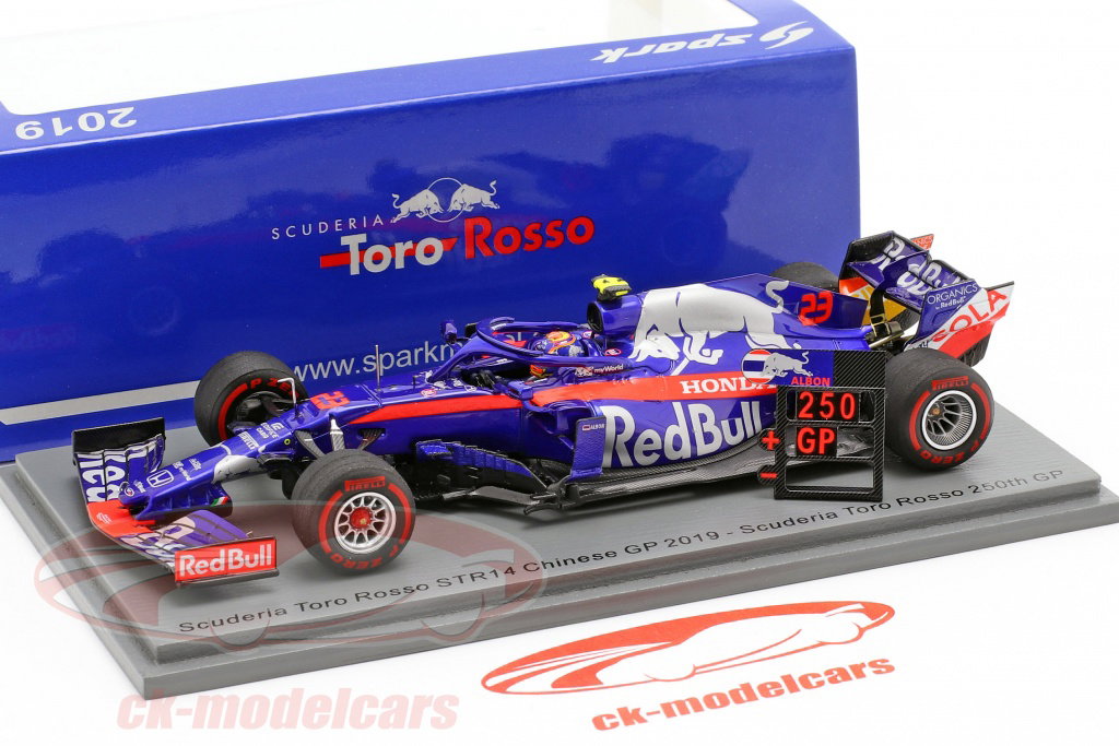 Spark 1:43 Alexander Albon Scuderia Toro Rosso STR14 #23 China GP