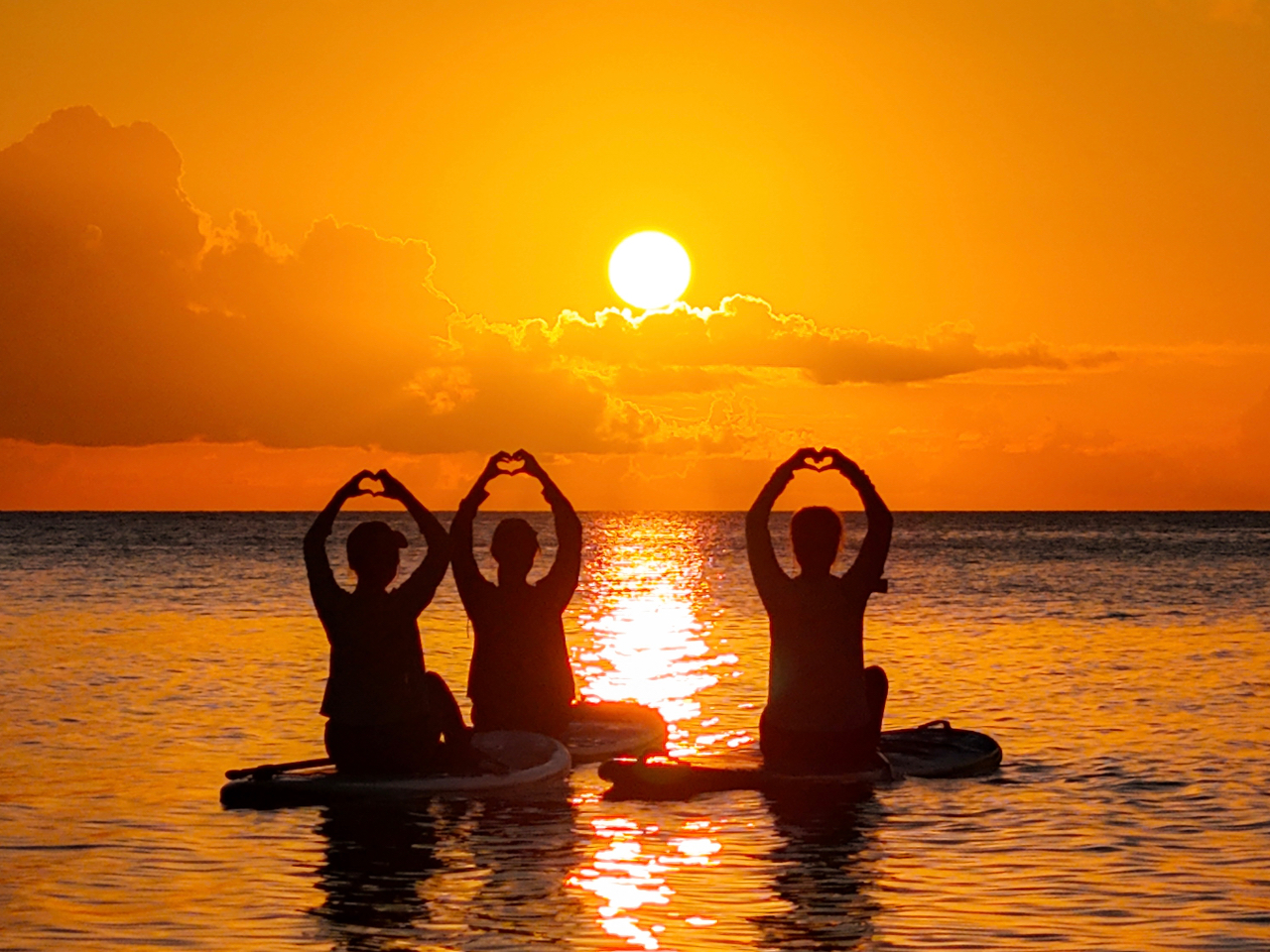 石垣島 川平の国立公園での貸し切りサンセットサップツアー】1組様